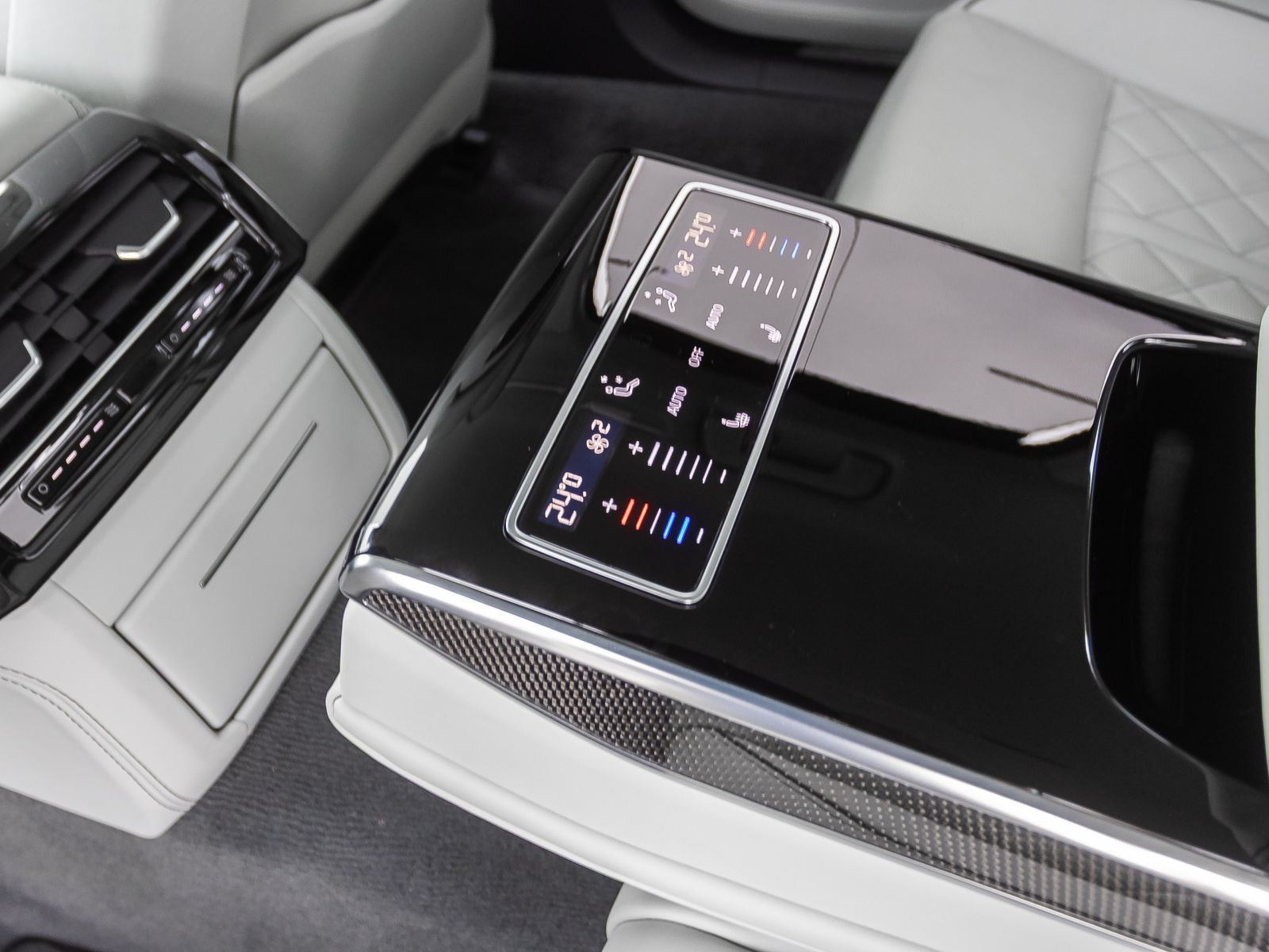 Audi S8 TFSI Matrix HuD B&O Standhzg Luftfederung ACC