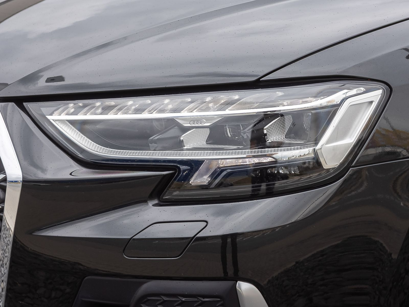 Audi S8 TFSI Matrix HuD B&O Standhzg Luftfederung ACC