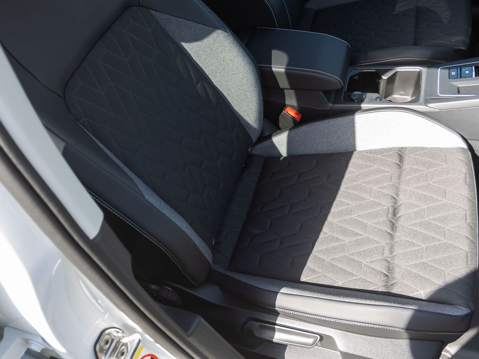 Volkswagen Golf VIII 1.5 eTSI DSG Goal, Rückfahrkamera, LED-Plus, App-Connect