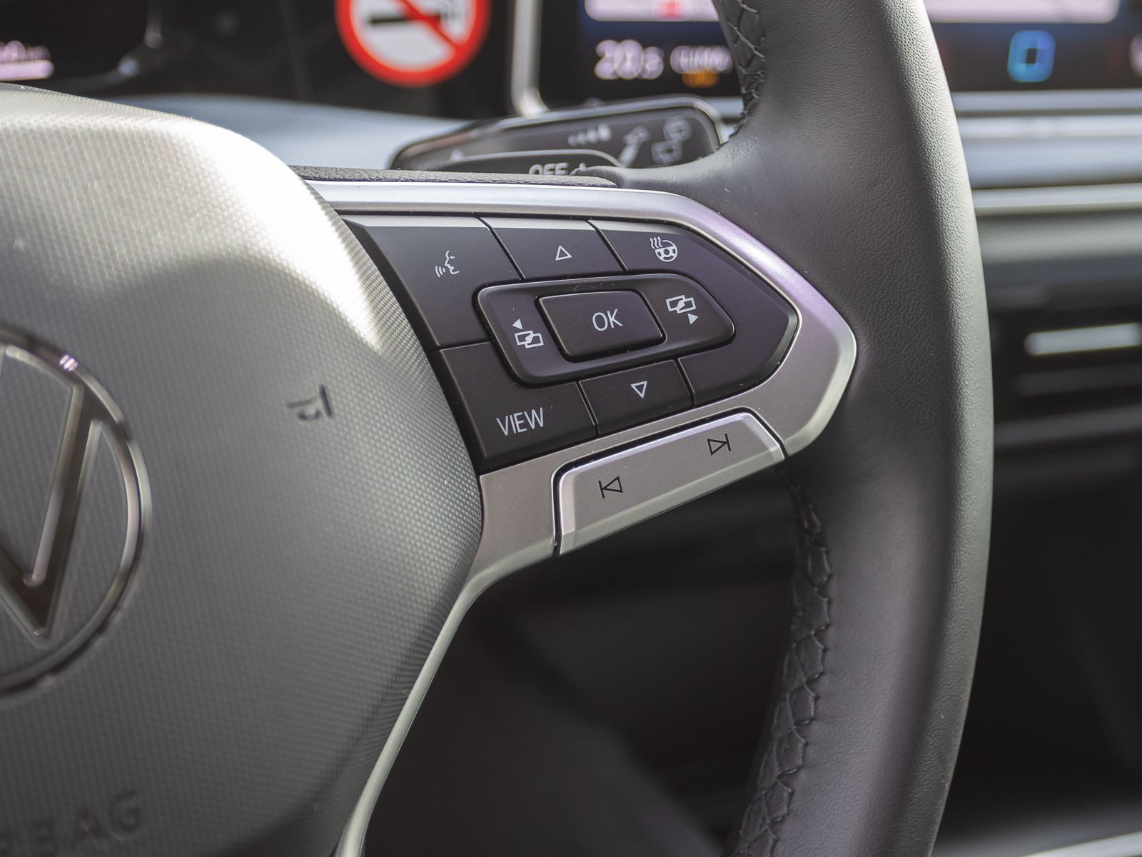 Volkswagen Golf VIII Variant Goal 1.5 eTSI DSG Navi LED ACC AHK