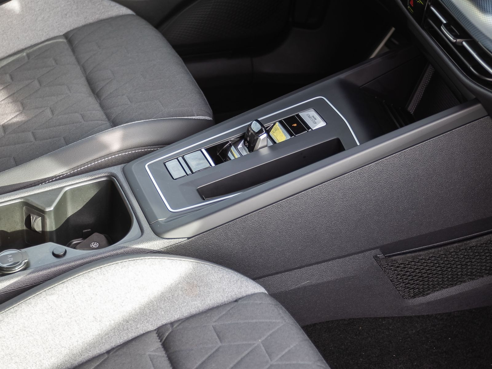 Volkswagen Golf VIII Variant Goal 1.5 eTSI DSG Navi LED ACC AHK