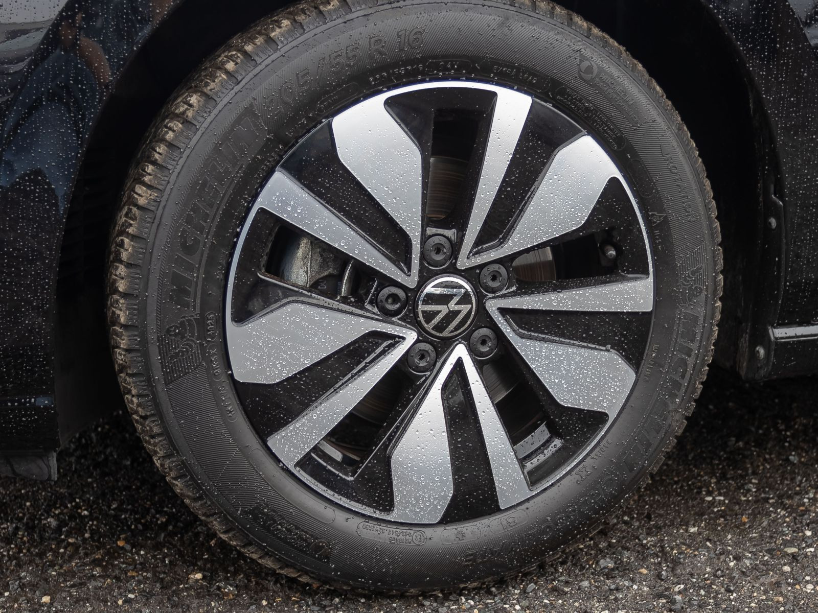 Volkswagen Golf VIII Goal 1.5 eTSI DSG Navi LED ACC EPH AHK
