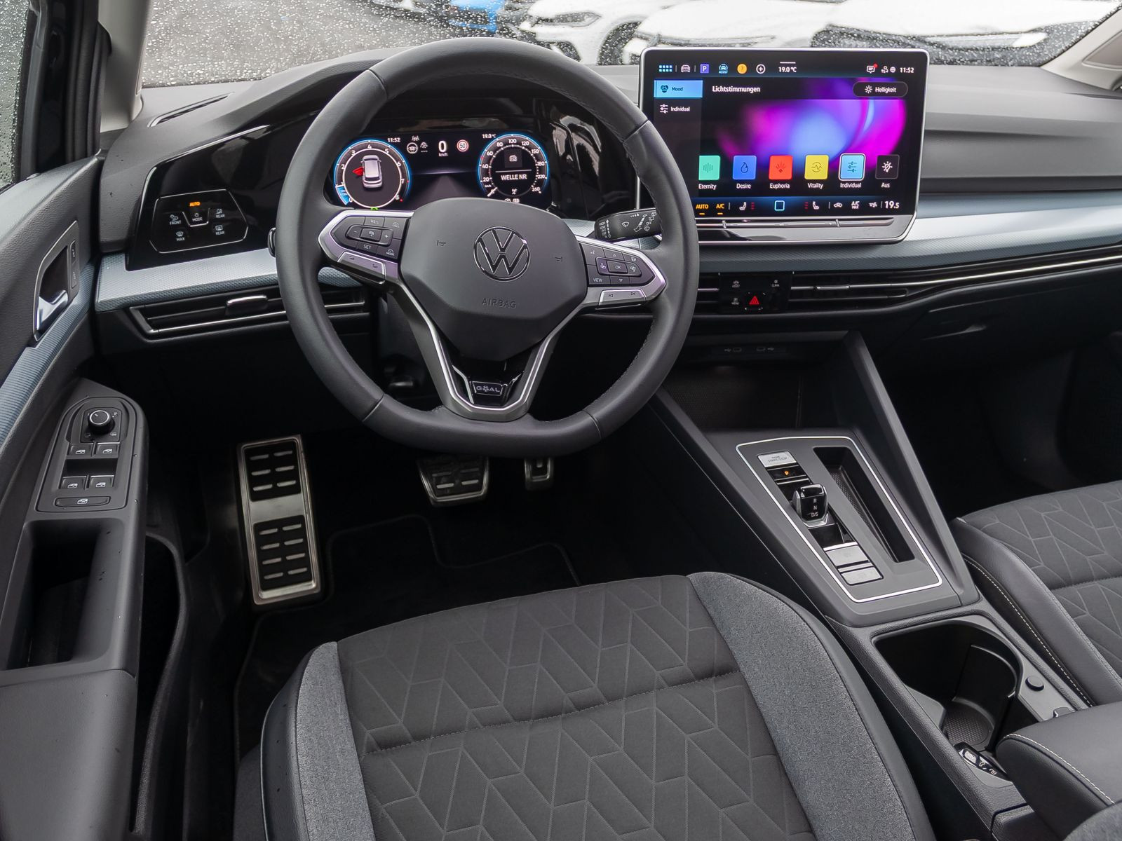 Volkswagen Golf VIII Goal 1.5 eTSI DSG Navi LED ACC EPH AHK