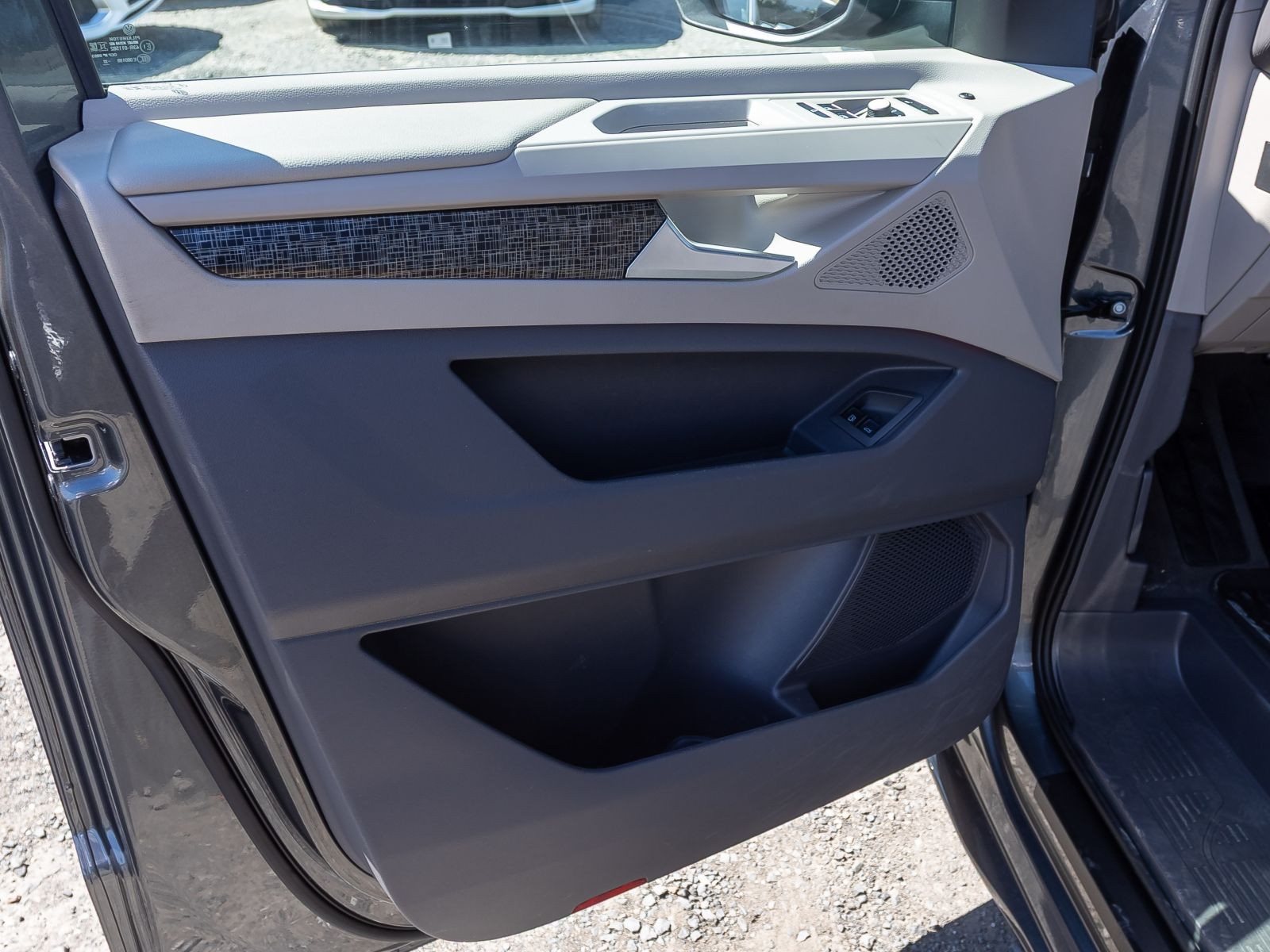 Volkswagen Multivan Life 1.4 eHybrid KÜ DSG Navi Matrix Panorama ACC AHK