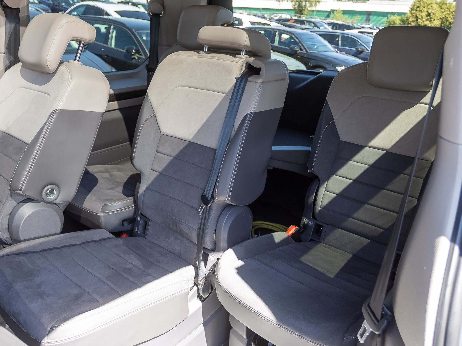 Volkswagen Multivan Life 1.4 eHybrid KÜ DSG Navi Matrix Panorama ACC AHK