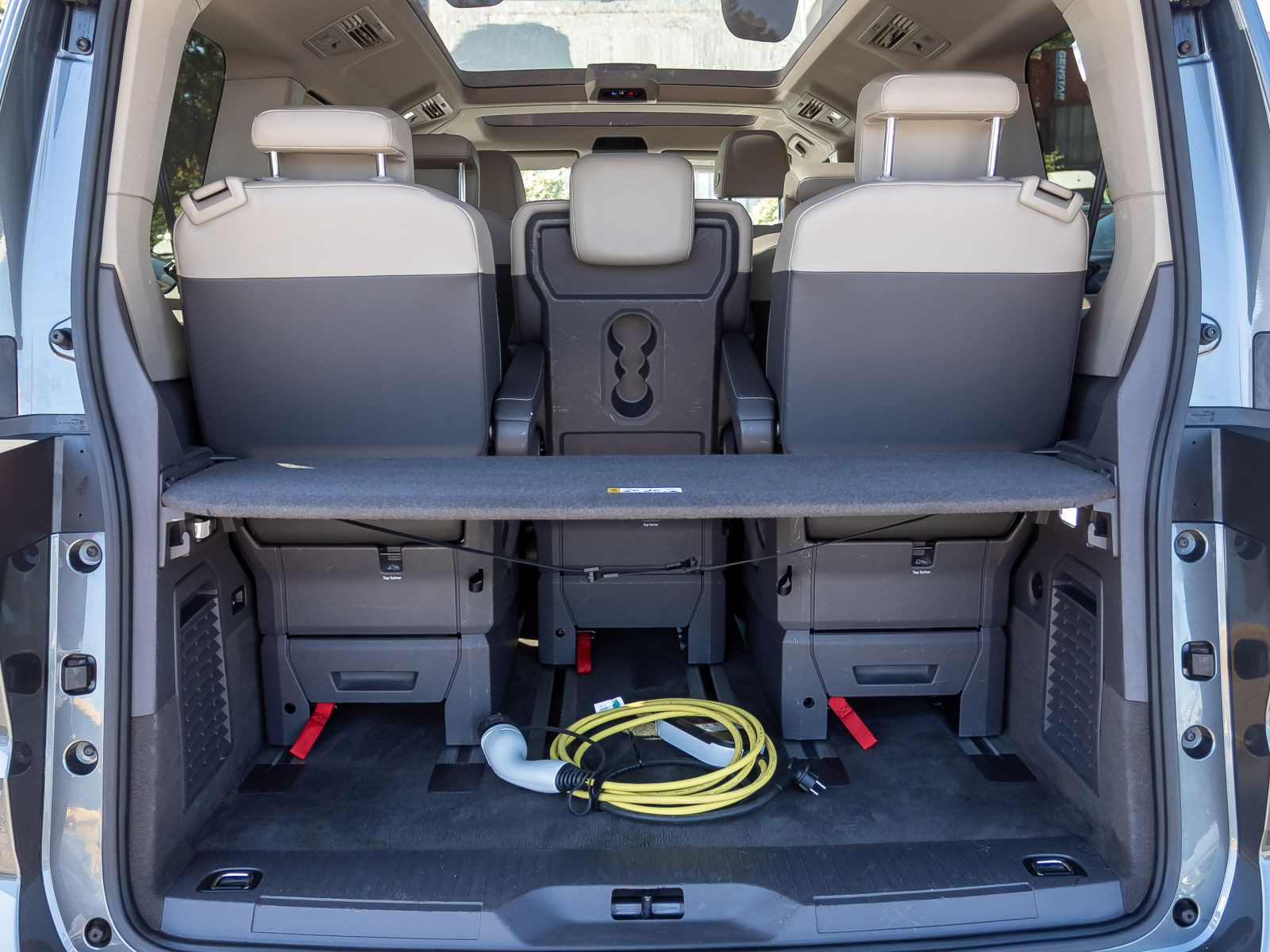 Volkswagen Multivan Life 1.4 eHybrid KÜ DSG Navi Matrix Panorama ACC AHK
