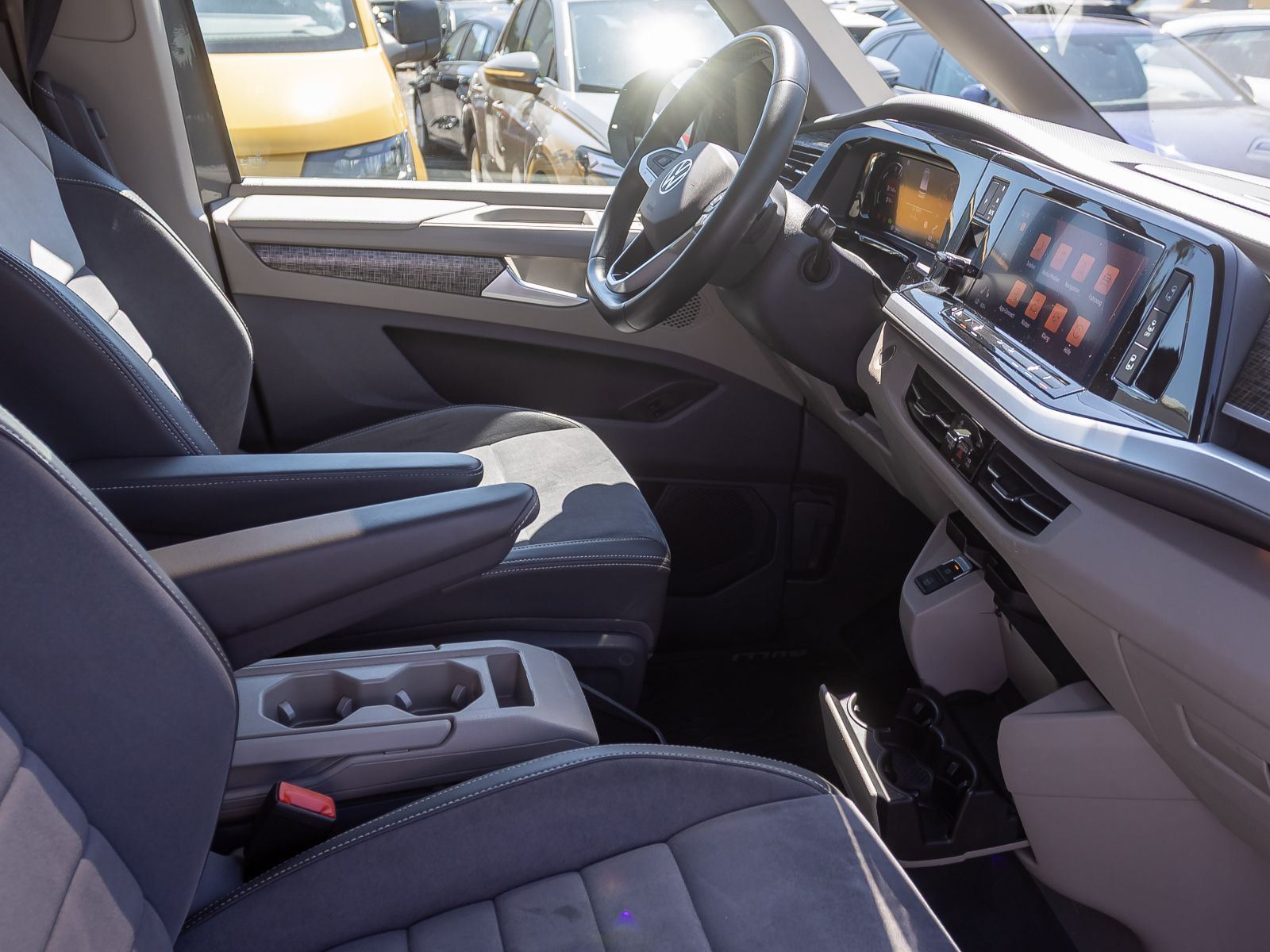 Volkswagen Multivan Life 1.4 eHybrid KÜ DSG Navi Matrix Panorama ACC AHK