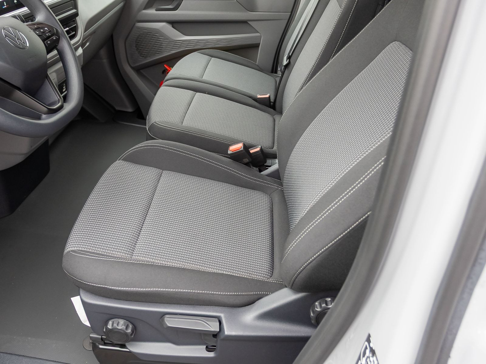 Volkswagen Transporter Kasten LR 2.0TDI Automatik LED Klima ACC EPH AHK
