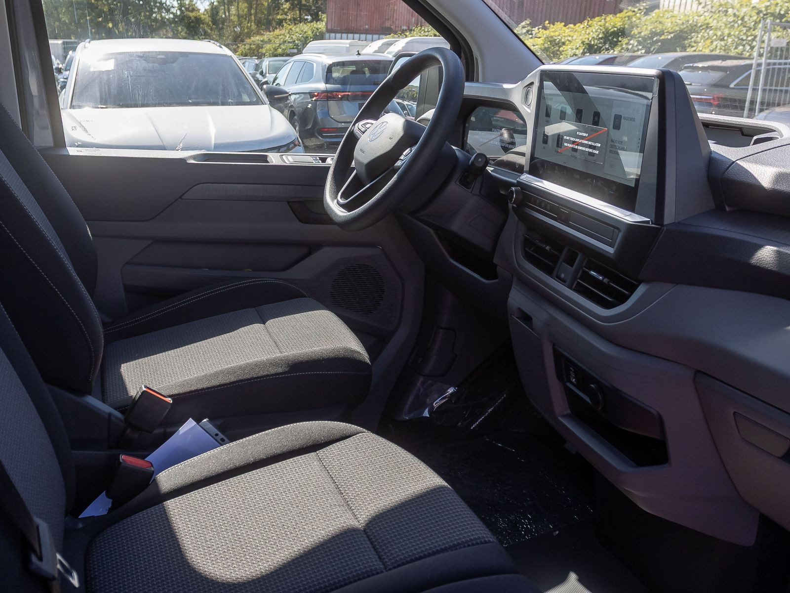 Volkswagen Transporter Kasten LR 2.0TDI Automatik LED Klima ACC EPH AHK