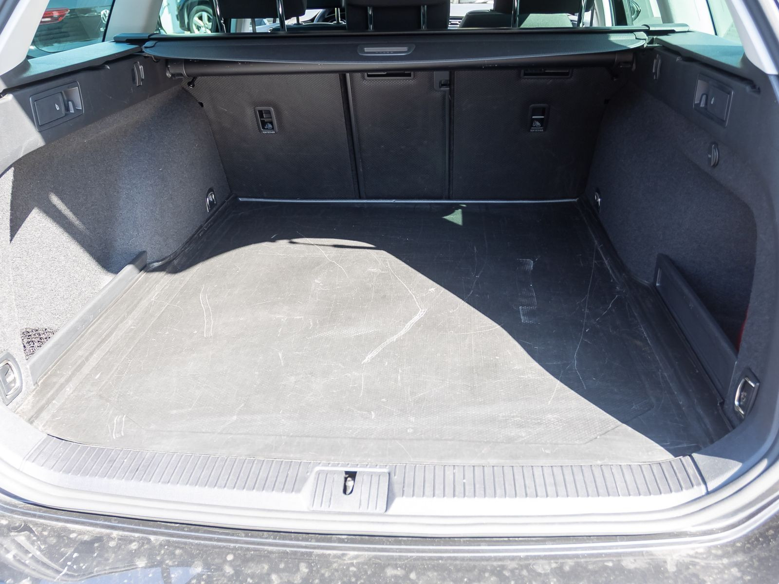 Volkswagen Passat Variant 2.0 TDI DSG Business, Navi, LED, Rückfahrkamera, App-Connect