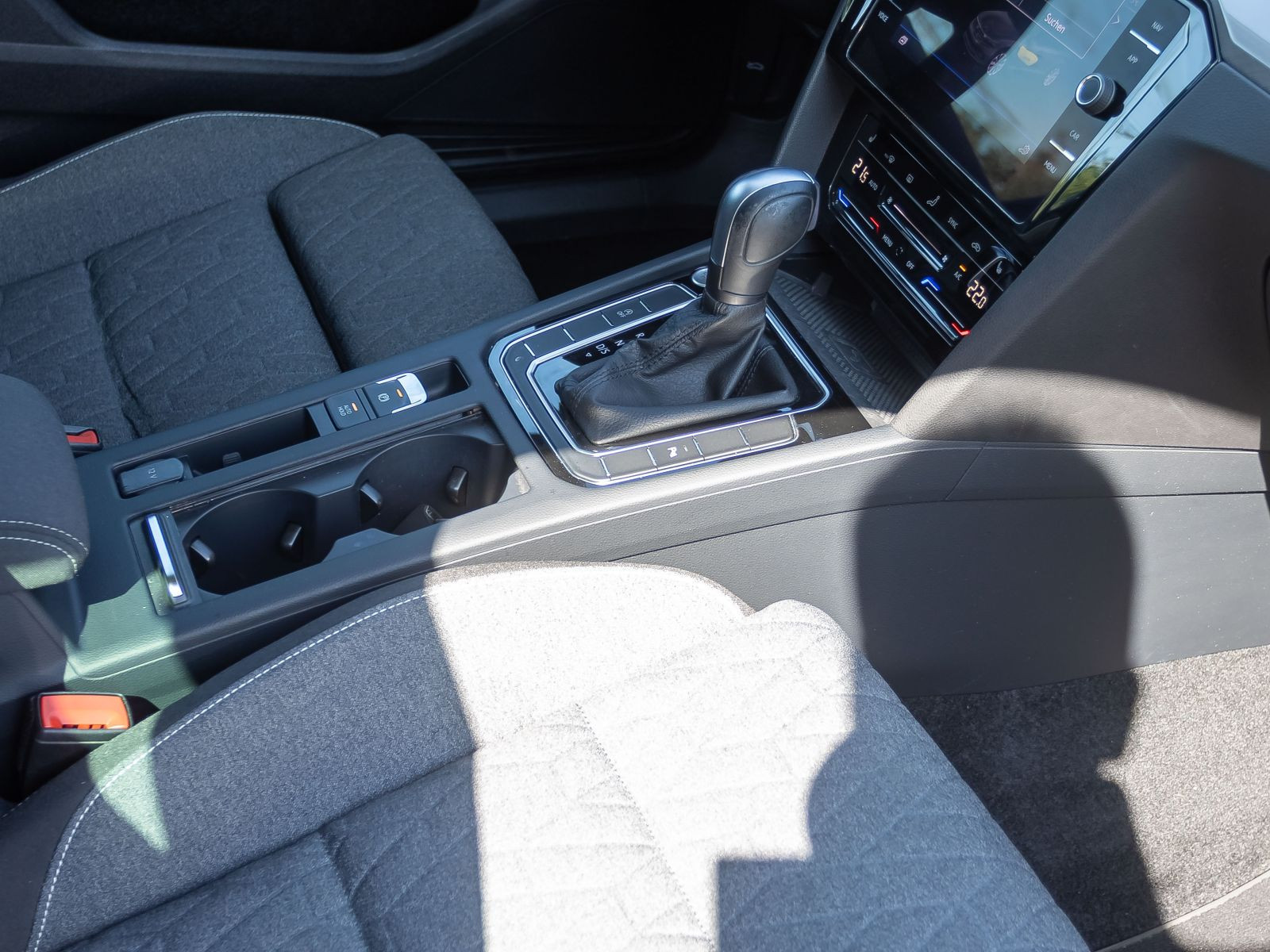 Volkswagen Passat Variant 2.0 TDI DSG Business, Navi, LED, Rückfahrkamera, App-Connect