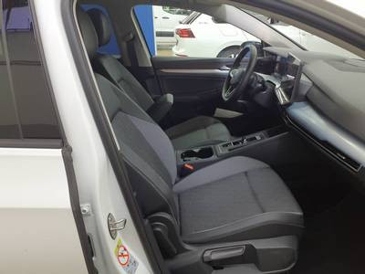 Volkswagen Golf VIII Variant 1.5 eTSI DSG Goal, AHK, LED-Plus, Area View inkl. Rückfahrkamera, Navi