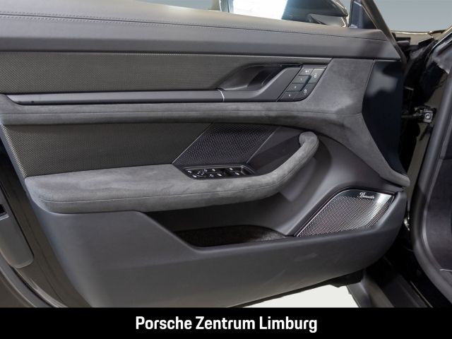 Porsche Taycan Turbo GT Burmester InnoDrive PCCB Head-Up