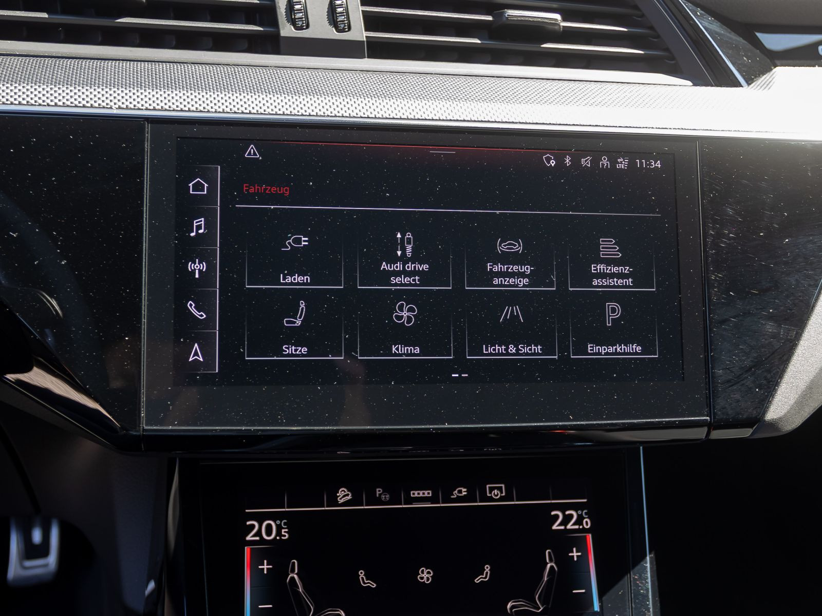 Audi Q8 e-tron S line 50 Navi LED Luftfederung Standklima