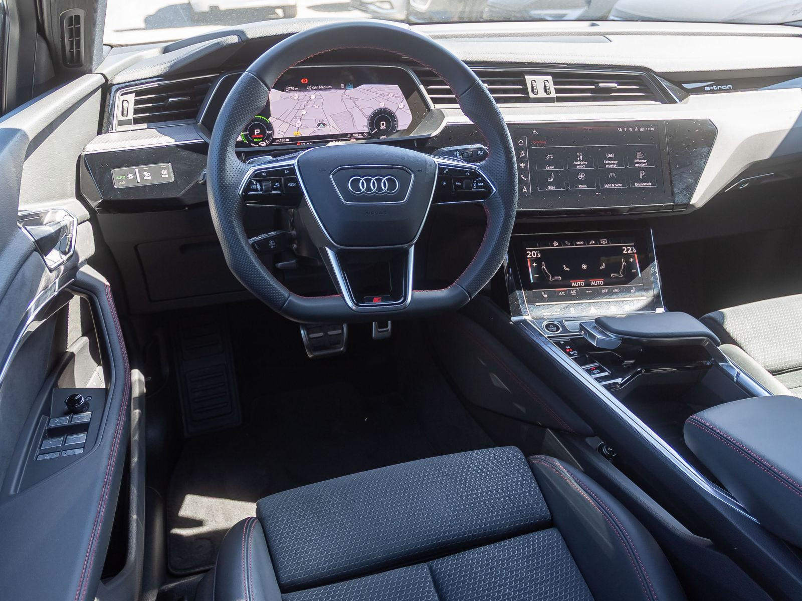 Audi Q8 e-tron S line 50 Navi LED Luftfederung Standklima