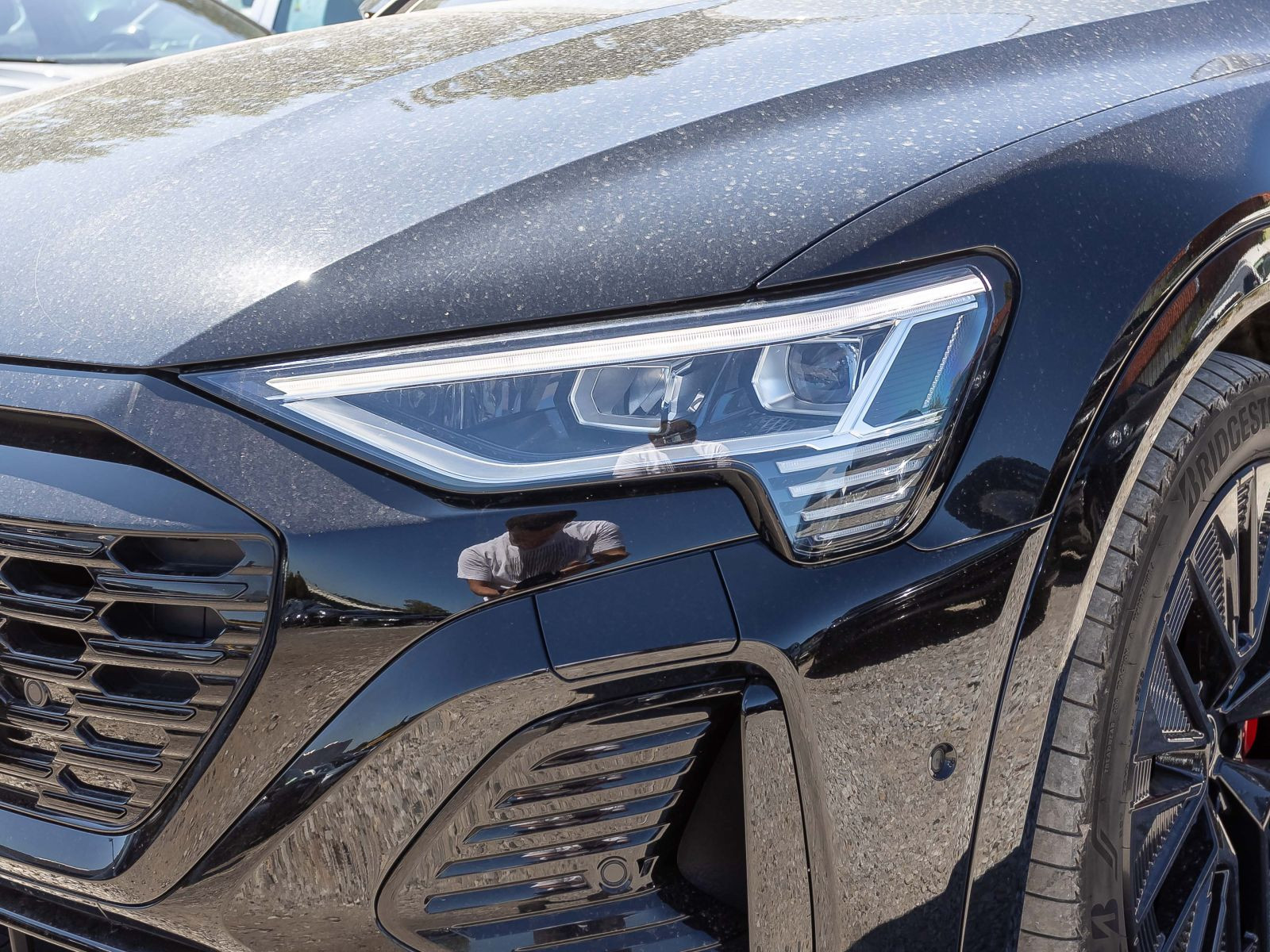 Audi Q8 e-tron S line 50 Navi LED Luftfederung Standklima