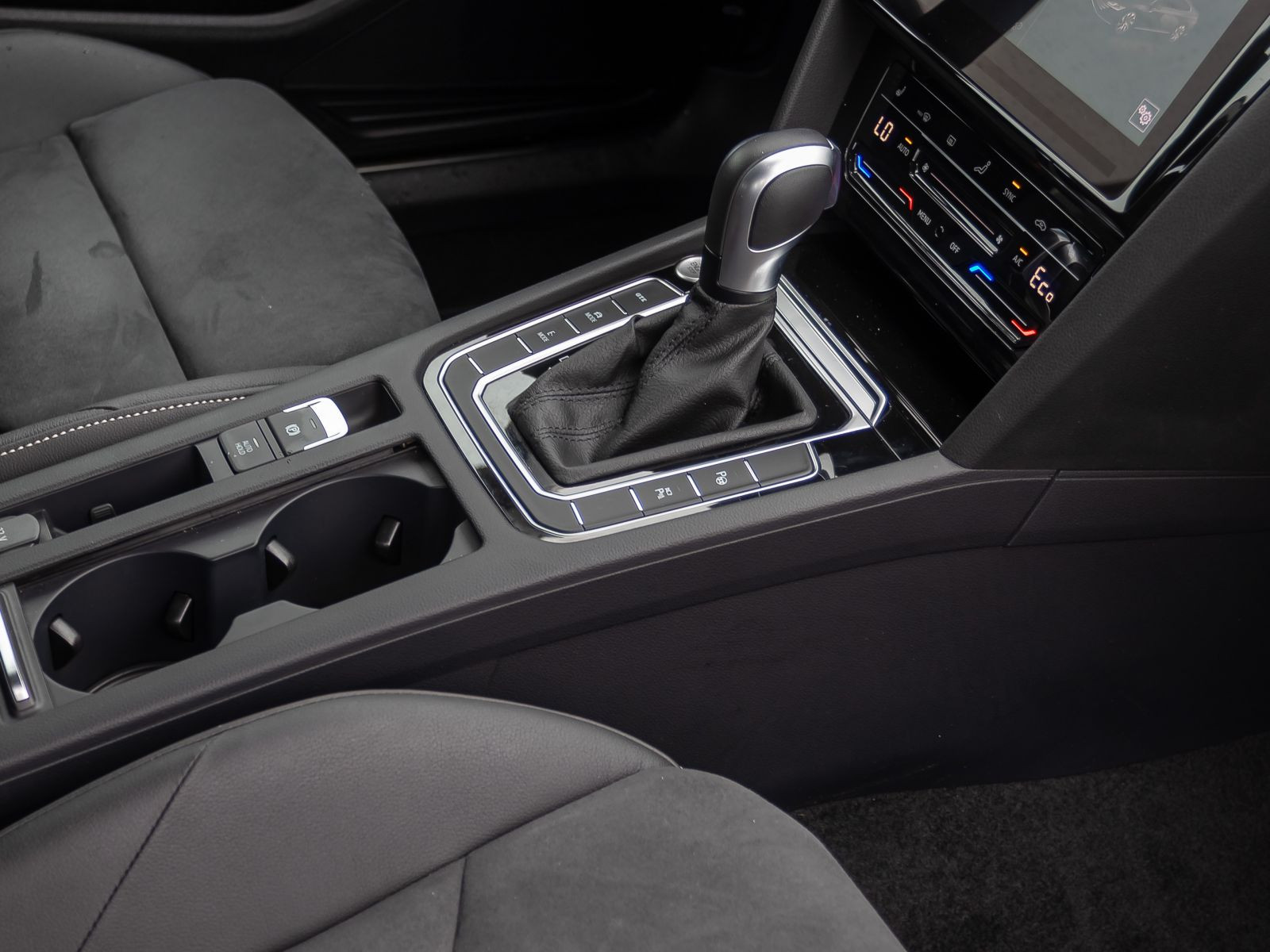 Volkswagen Arteon Elegance 1.4TSI eHybrid Navi LED HuD ACC