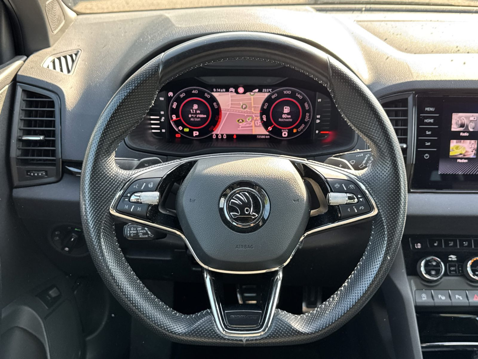 Skoda Karoq Sportline 4x4 DSG 2.0TSI Navi AHK LED ACC