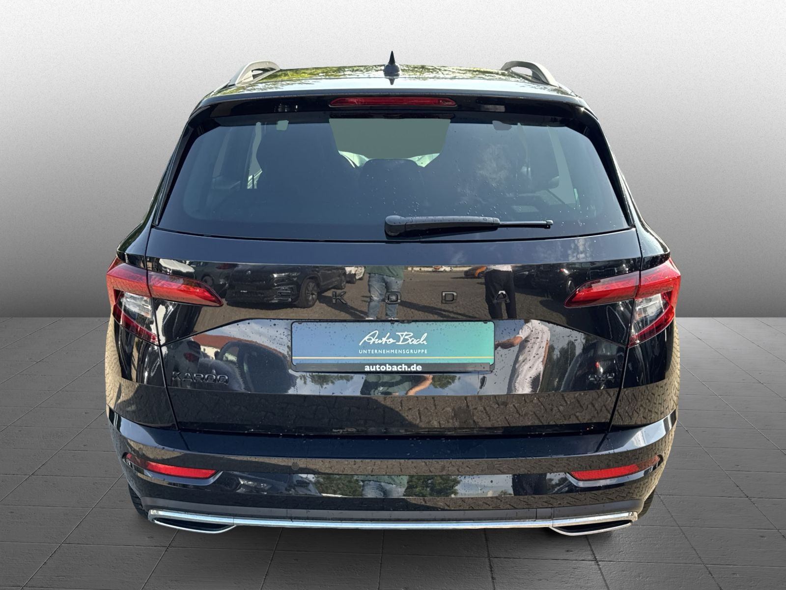 Skoda Karoq Sportline 4x4 DSG 2.0TSI Navi AHK LED ACC