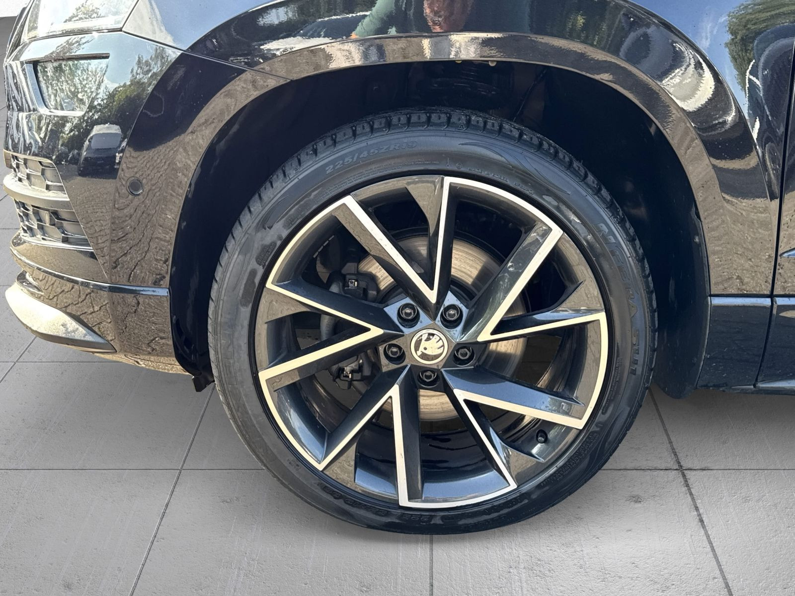 Skoda Karoq Sportline 4x4 DSG 2.0TSI Navi AHK LED ACC
