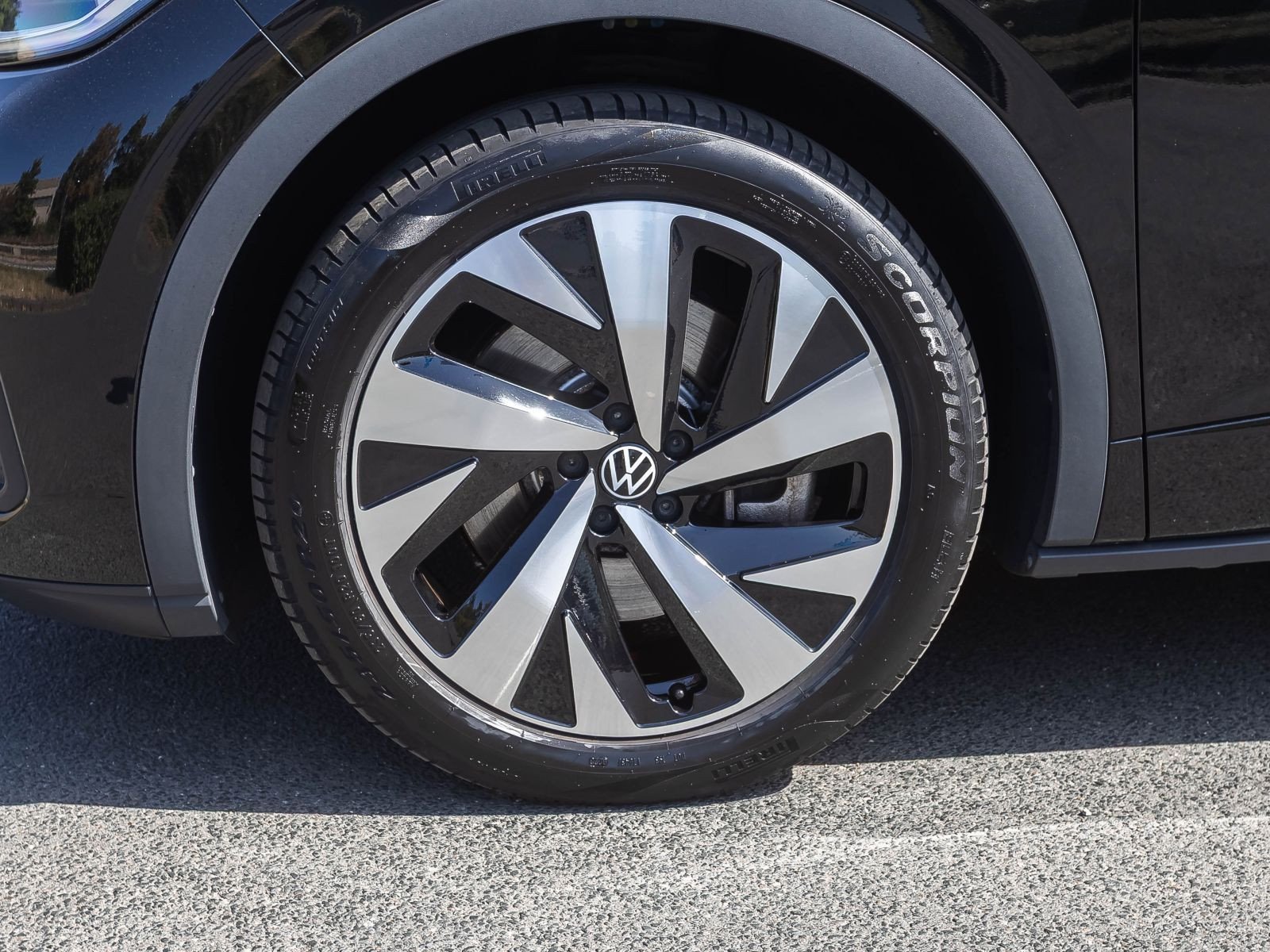 Volkswagen ID.5 Pro electric, LED-Matrix, Navi, AHK, Rückfahrkamera, App-Connect