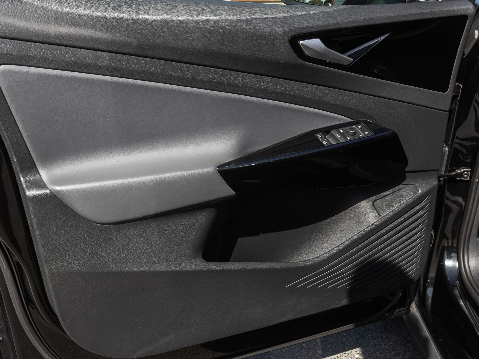 Volkswagen ID.5 Pro electric, LED-Matrix, Navi, AHK, Rückfahrkamera, App-Connect