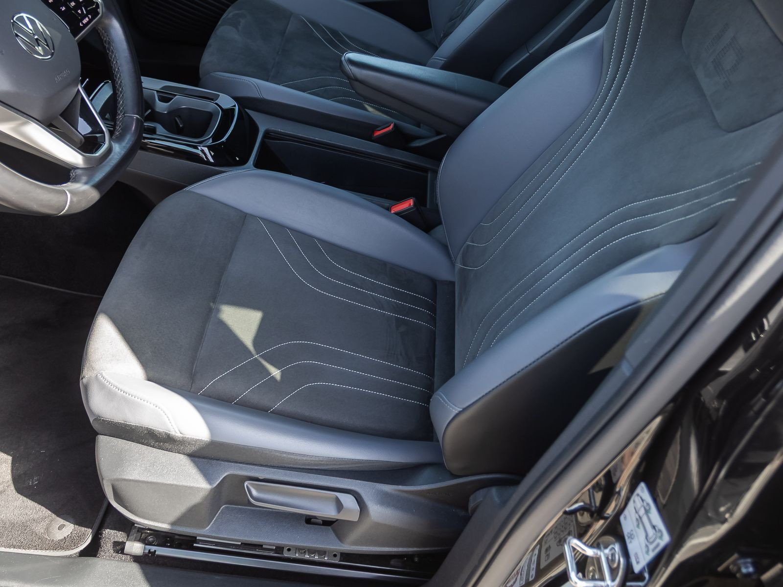 Volkswagen ID.5 Pro electric, LED-Matrix, Navi, AHK, Rückfahrkamera, App-Connect