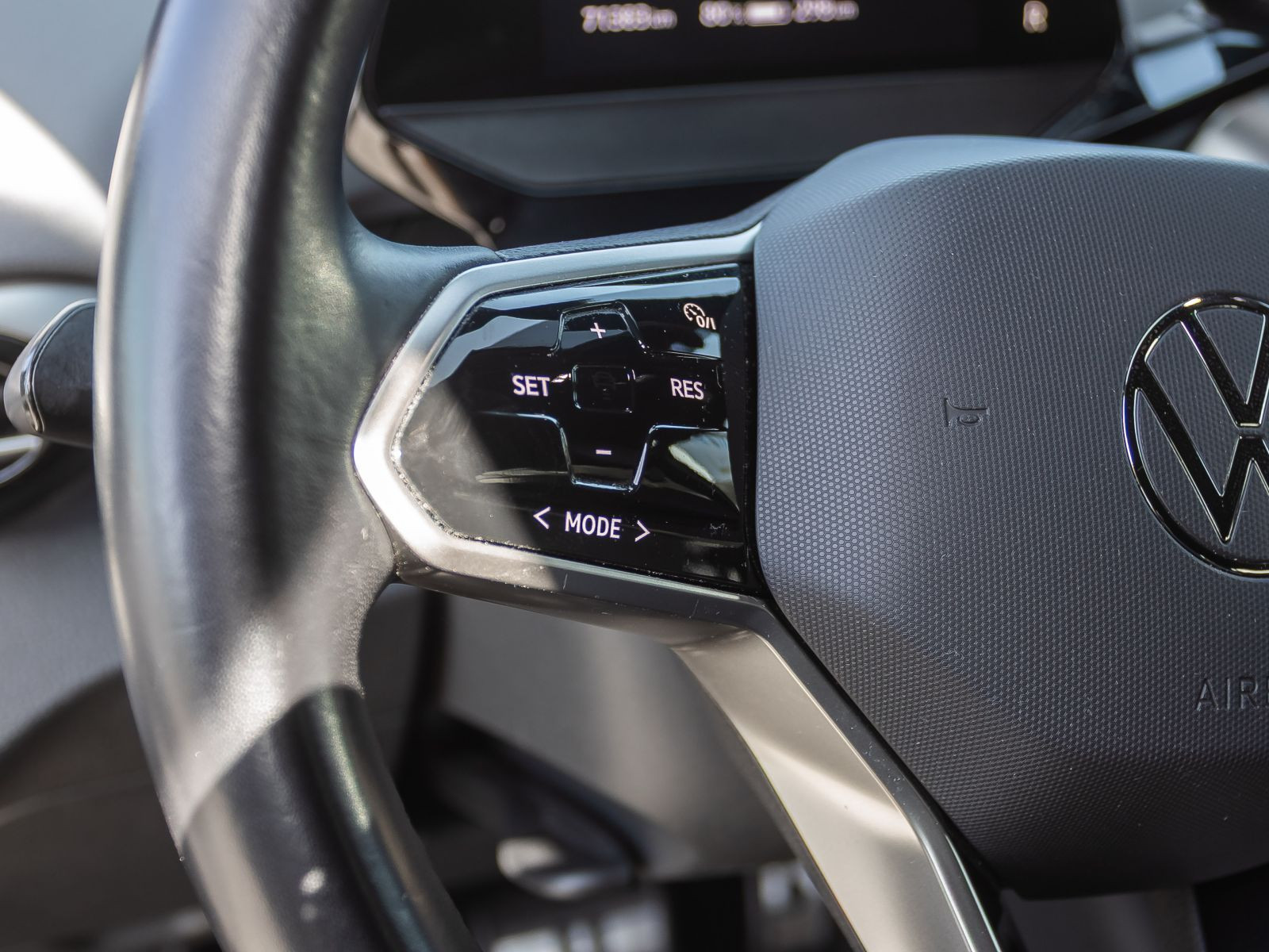 Volkswagen ID.5 Pro electric, LED-Matrix, Navi, AHK, Rückfahrkamera, App-Connect