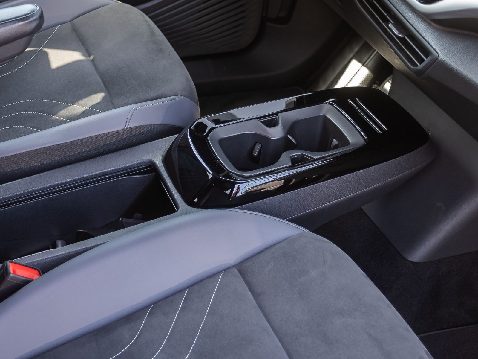 Volkswagen ID.5 Pro electric, LED-Matrix, Navi, AHK, Rückfahrkamera, App-Connect