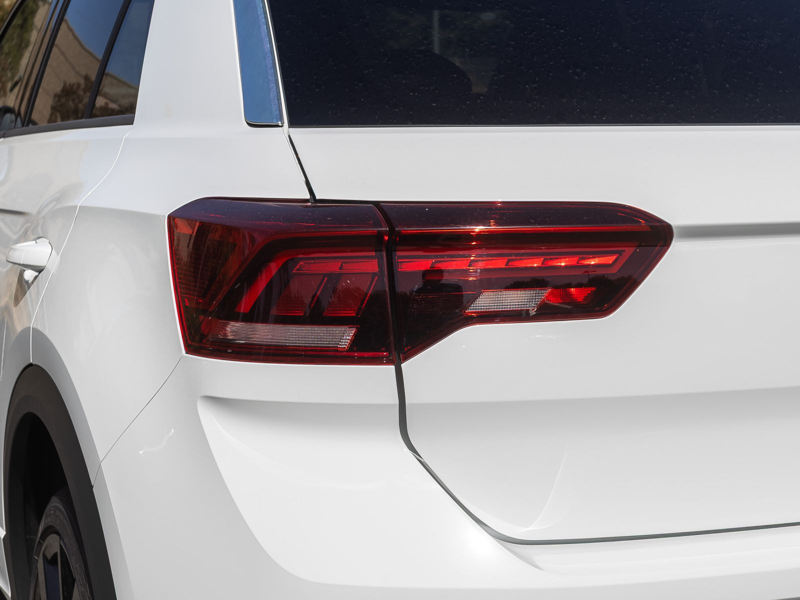 Volkswagen T-Roc 2.0 TSI DSG 4Motion R-Line, AHK, Navi, LED, Rückfahrkamera, App-Connect