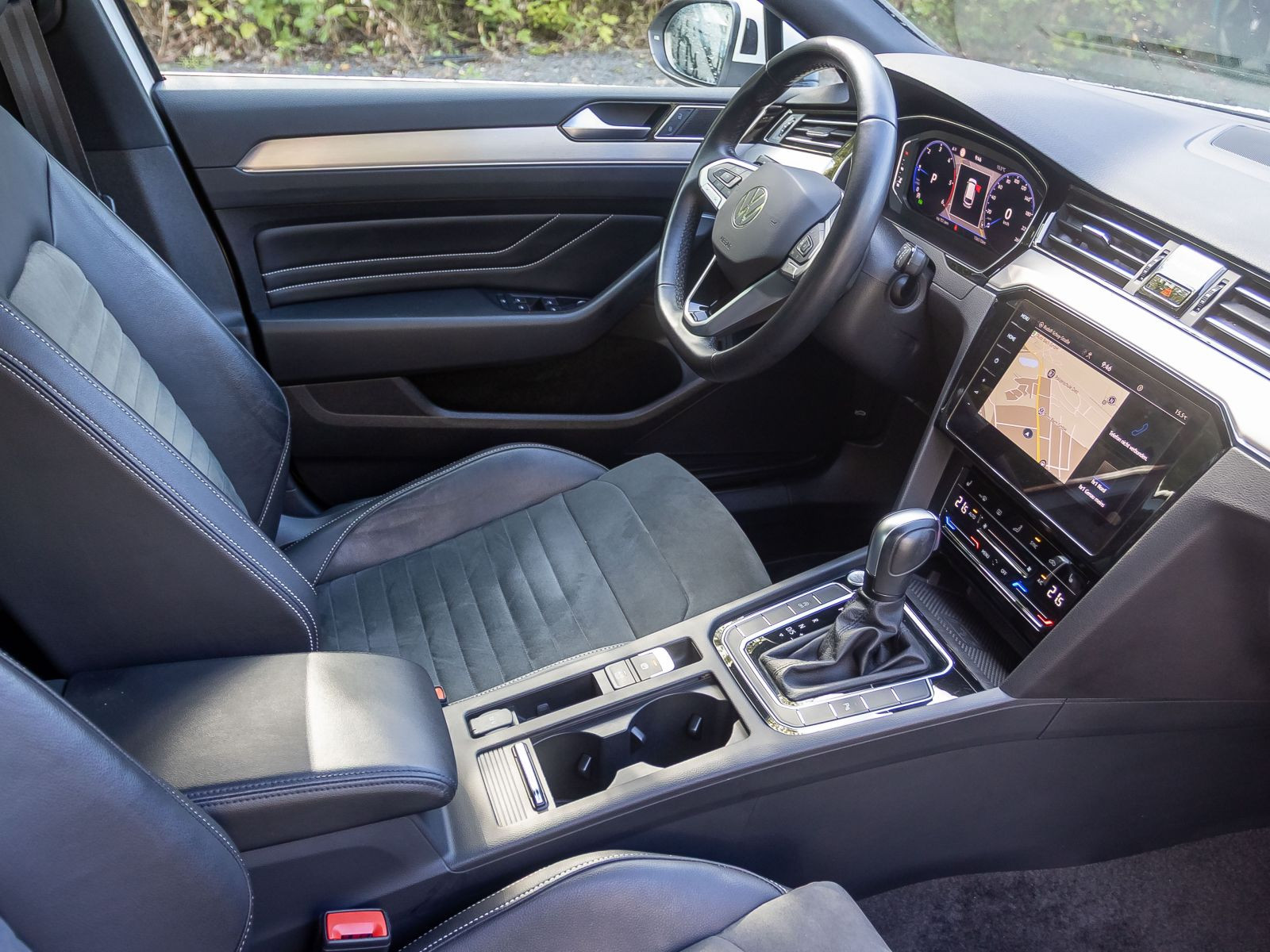 Volkswagen Passat Variant Elegance 2.0TDI DSG Navi Matrix ACC AHK