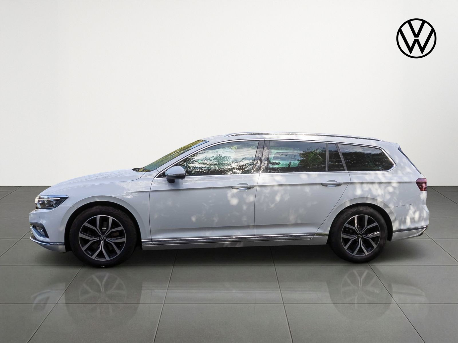Volkswagen Passat Variant Elegance 2.0TDI DSG Navi Matrix ACC AHK
