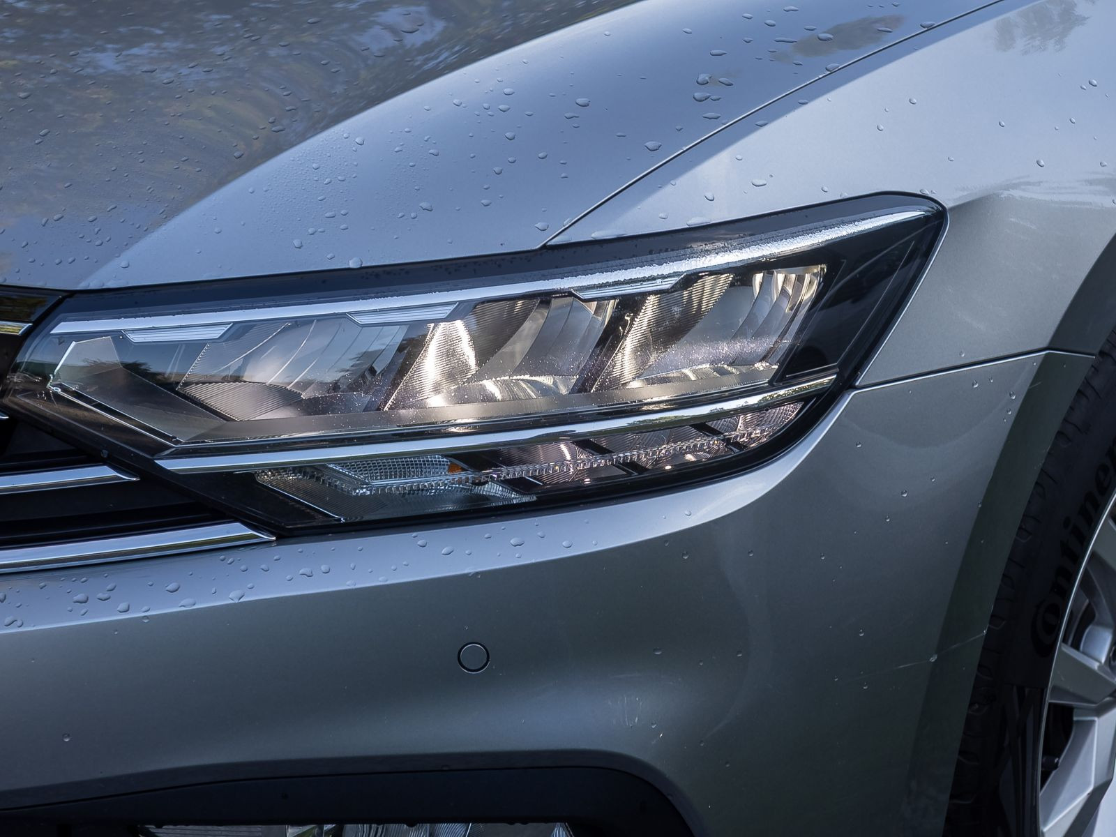 Volkswagen Passat Variant Business 2.0TDI DSG Navi LED HuD