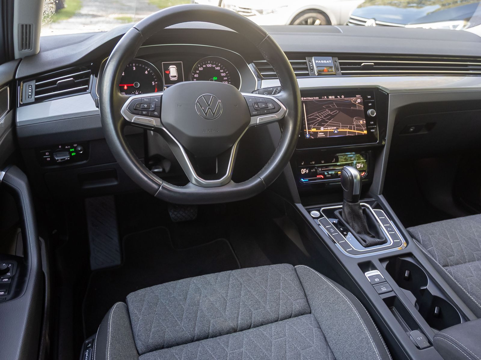 Volkswagen Passat Variant Business 2.0TDI DSG Navi LED HuD