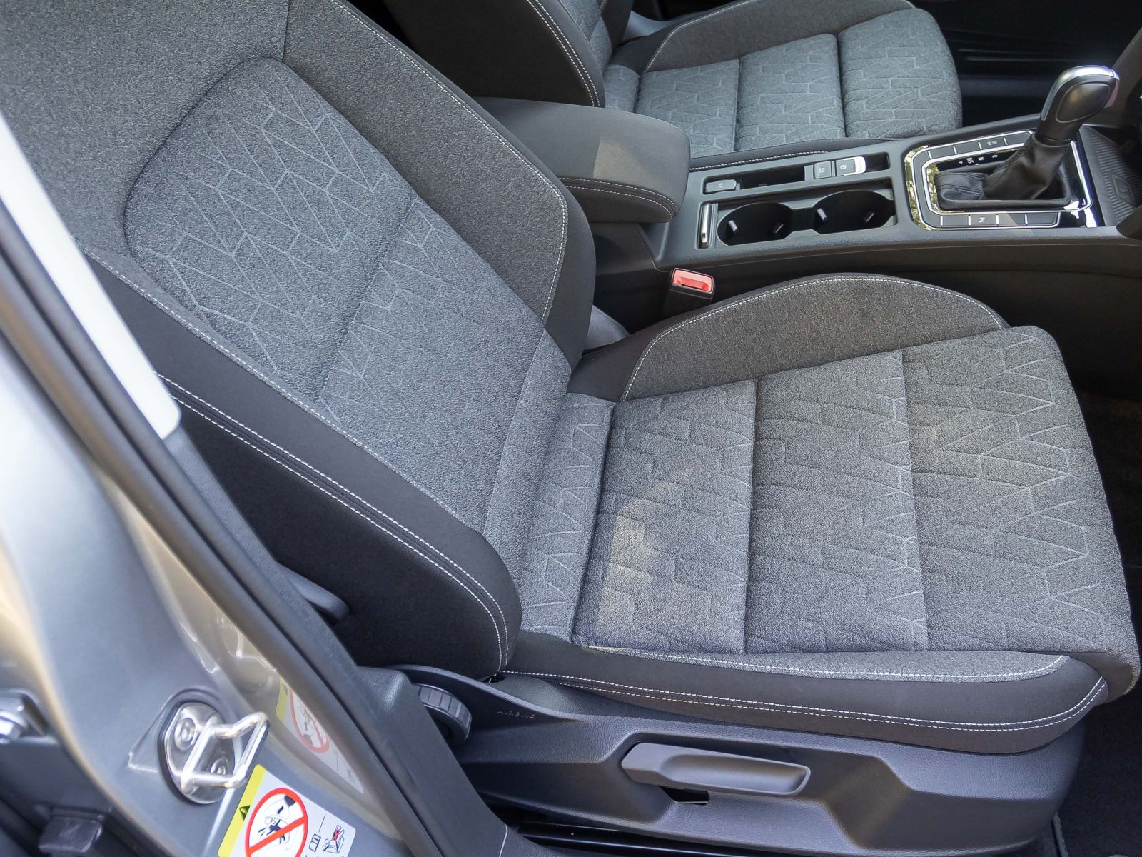 Volkswagen Passat Variant Business 2.0TDI DSG Navi LED HuD