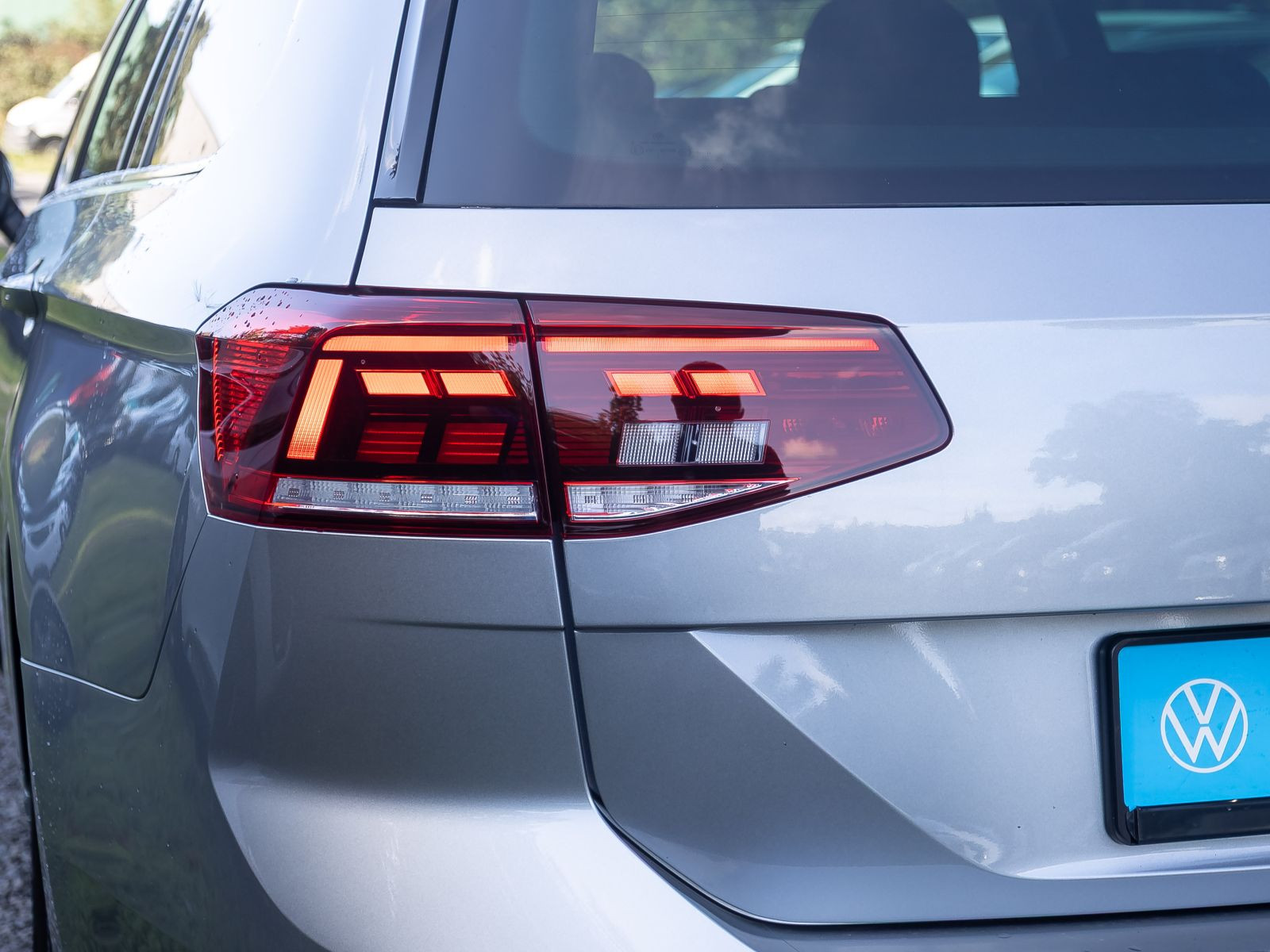 Volkswagen Passat Variant Business 2.0TDI DSG Navi LED HuD