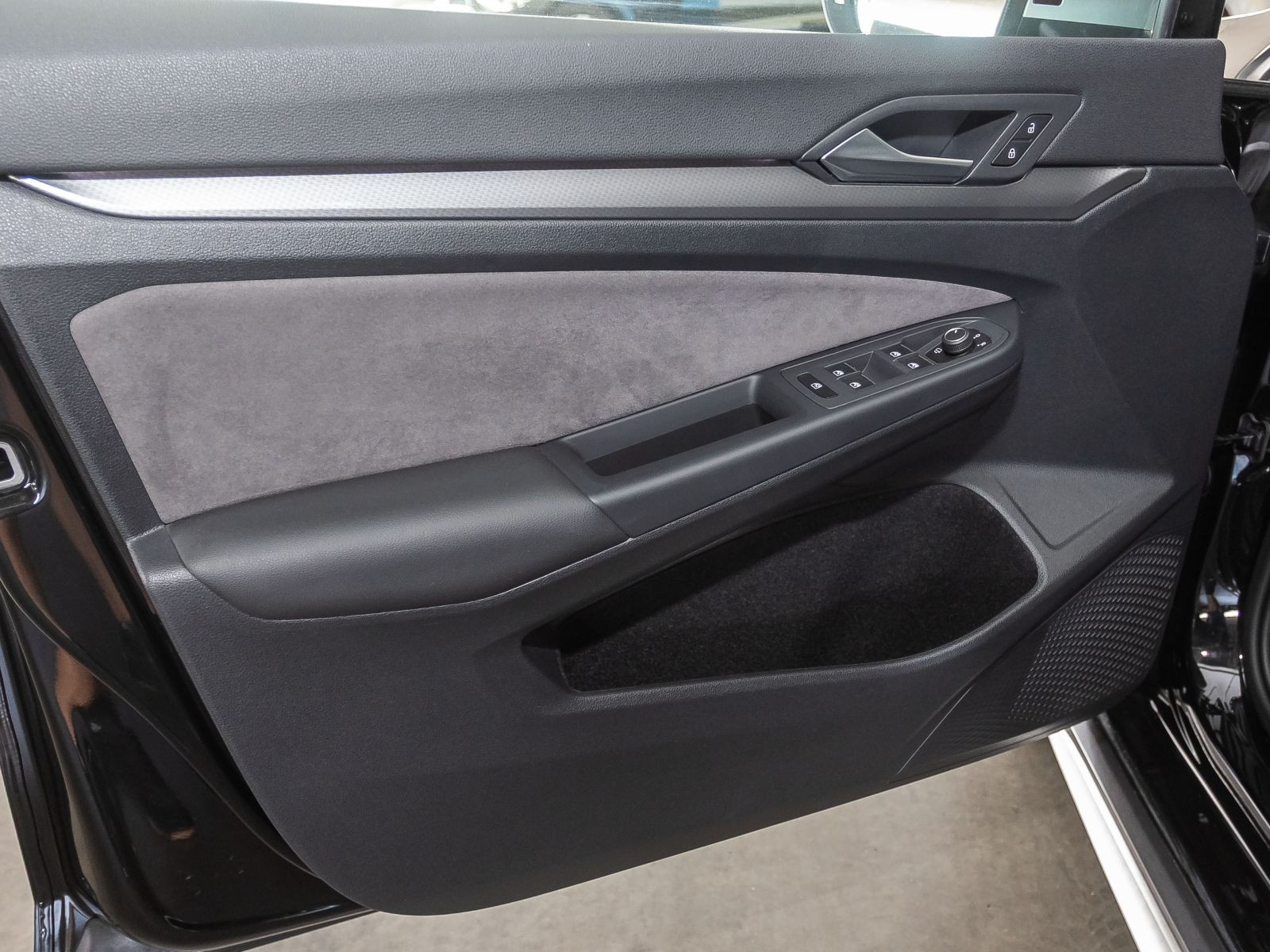 Volkswagen Golf VIII Variant Alltrack 2.0 TDI DSG, Navi, LED-Matrix, Rückfahrkamera, App-Connect