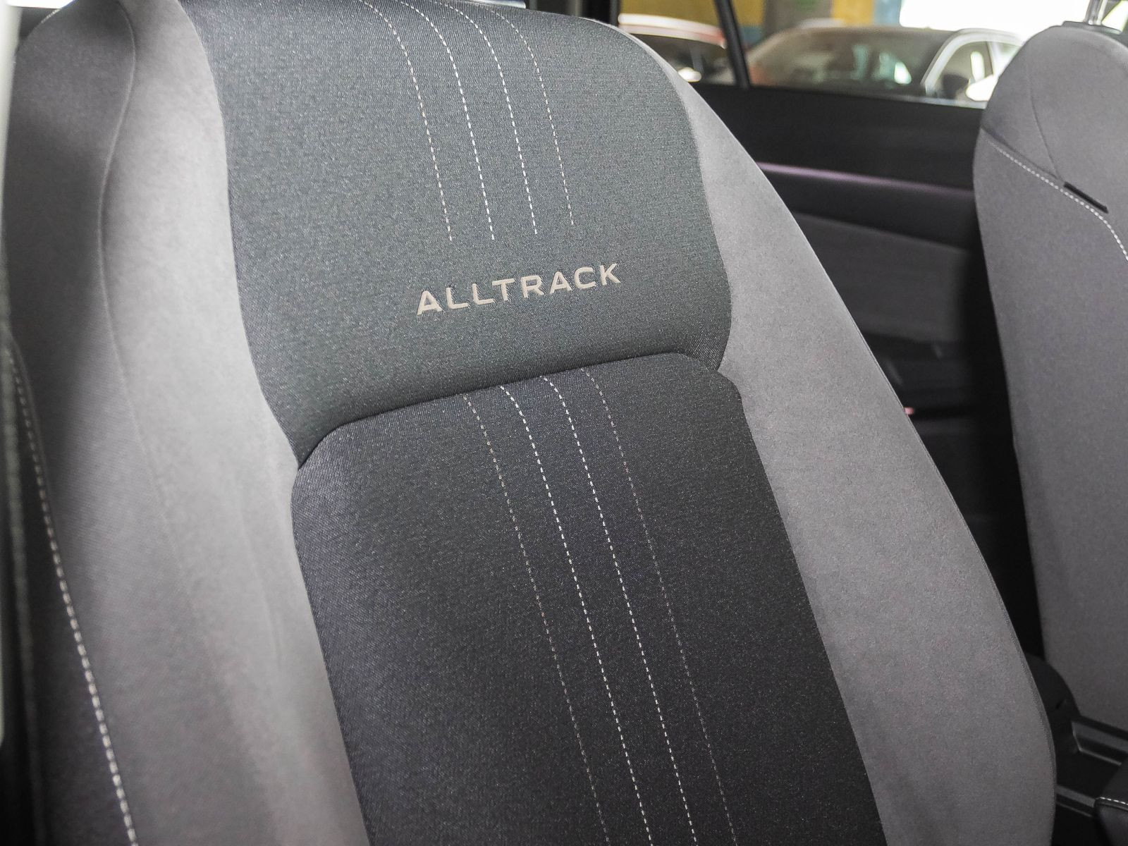 Volkswagen Golf VIII Variant Alltrack 2.0 TDI DSG, Navi, LED-Matrix, Rückfahrkamera, App-Connect