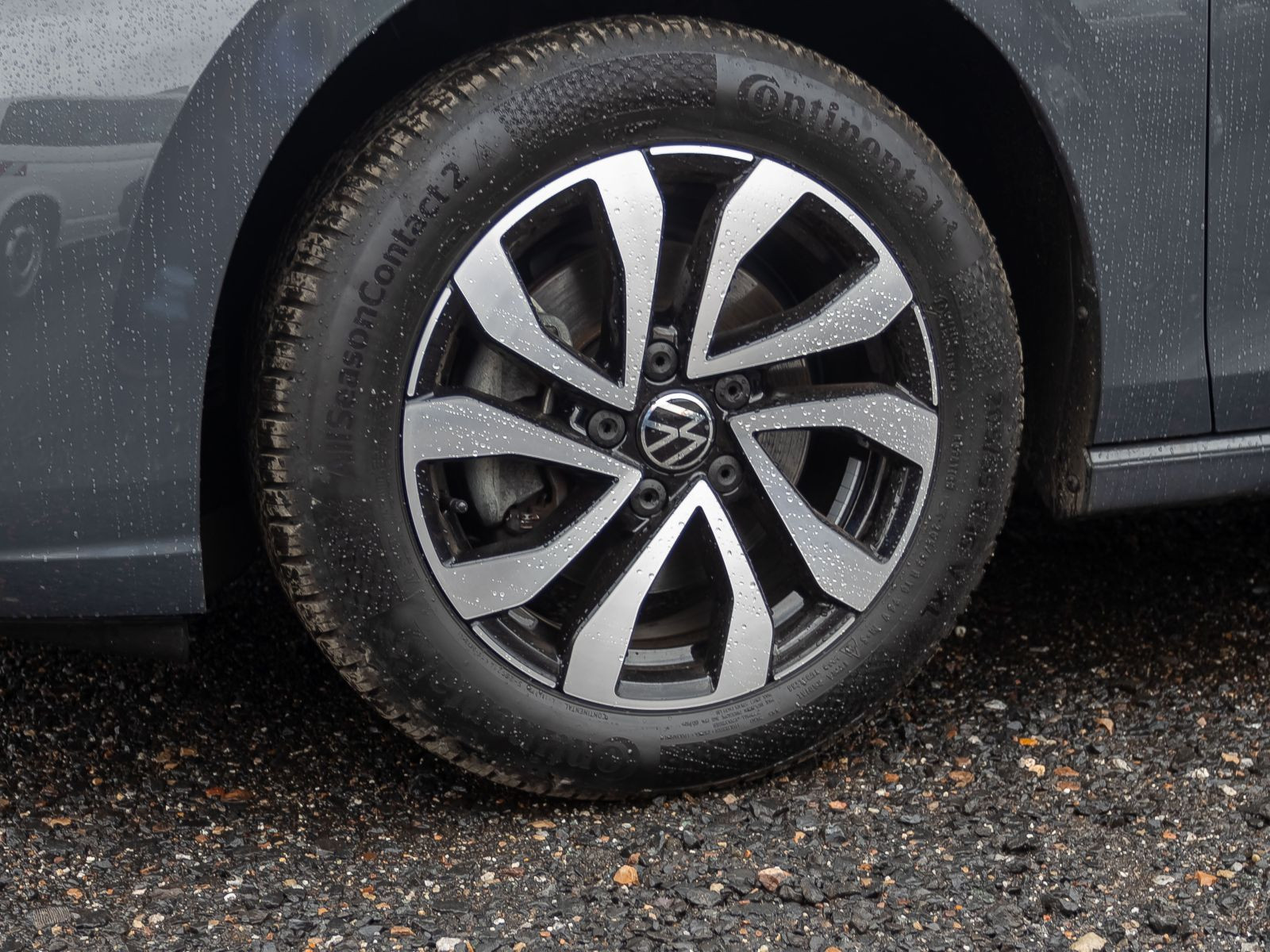 Volkswagen Golf VIII Life 1.5TSI Navi LED ACC EPH AHK