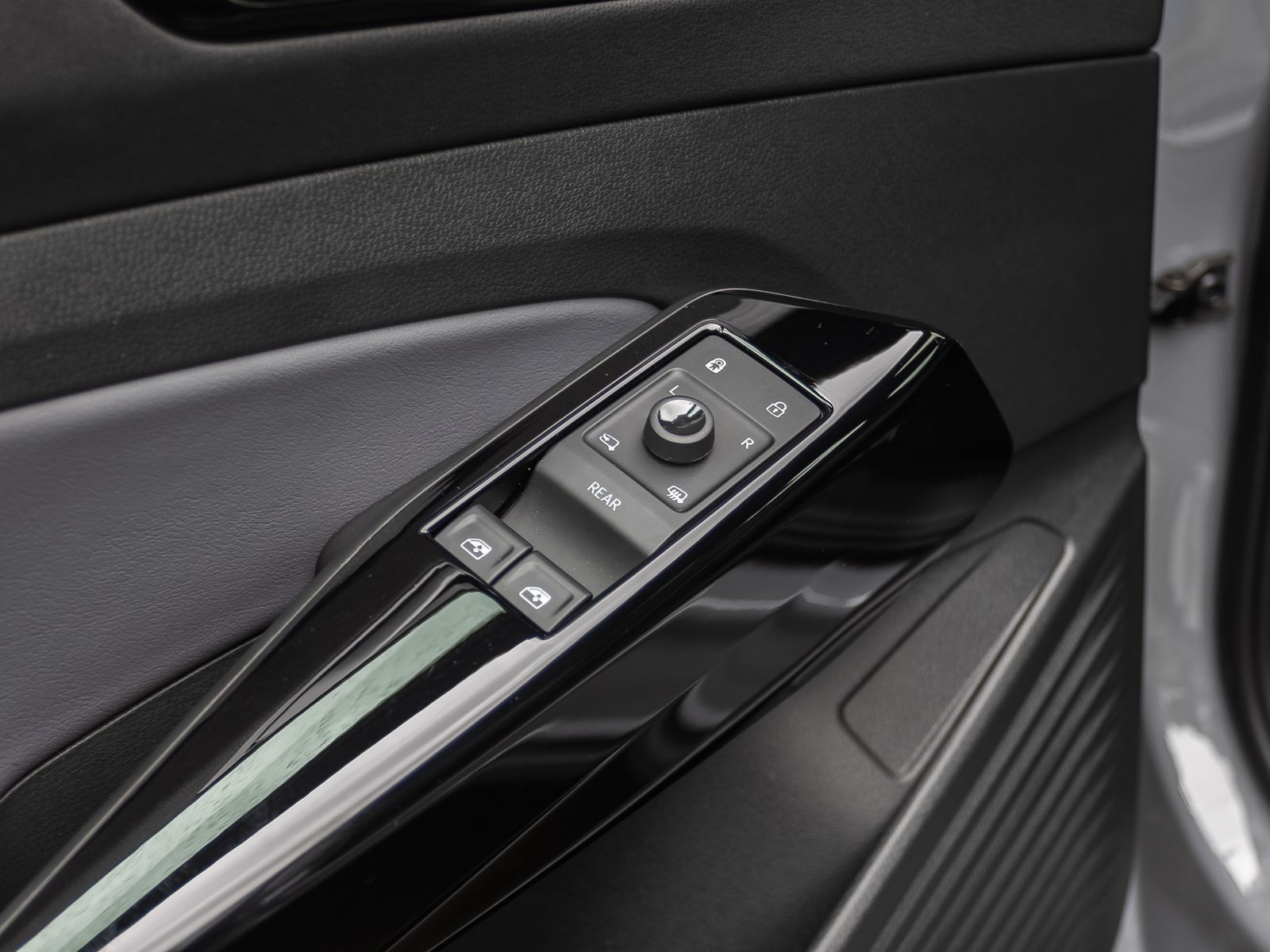 Volkswagen ID.4 Pro Performance, Navi, LED, Rückfahrkamera, Standklimatisierung, App-Connect
