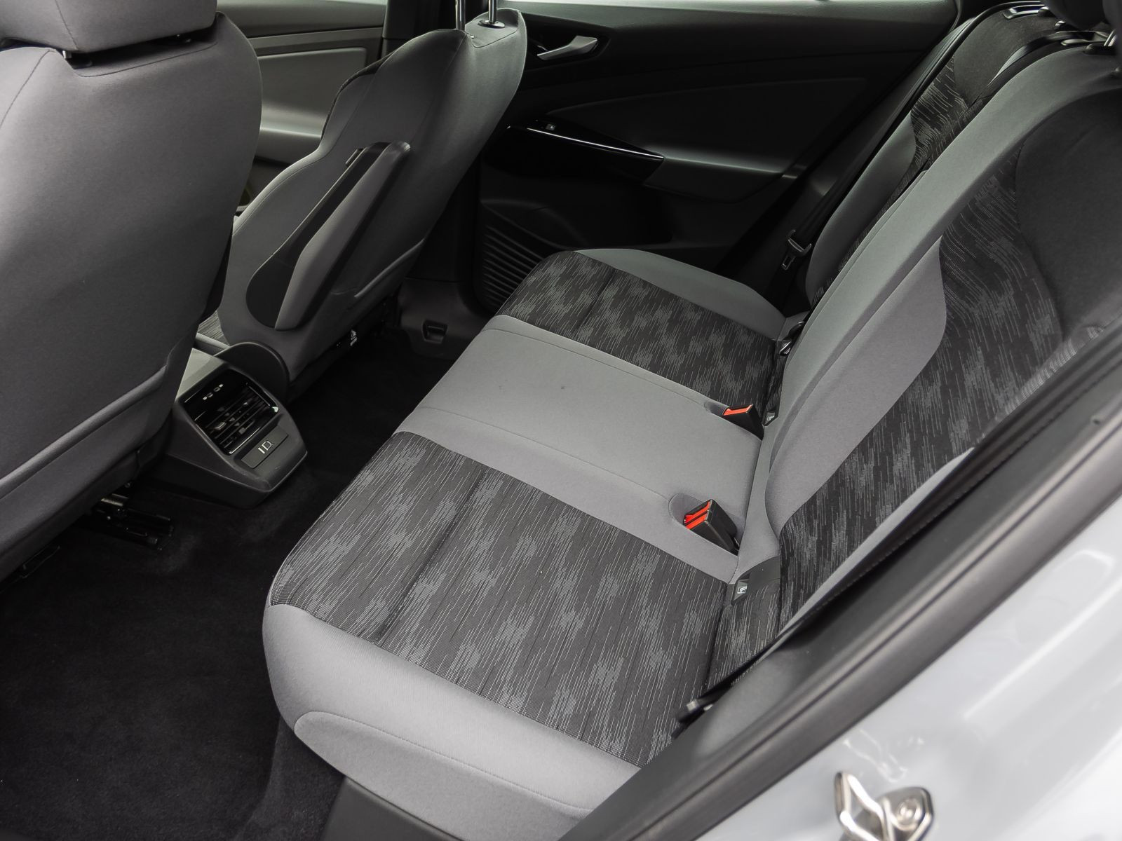 Volkswagen ID.4 Pro Performance, Navi, LED, Rückfahrkamera, Standklimatisierung, App-Connect