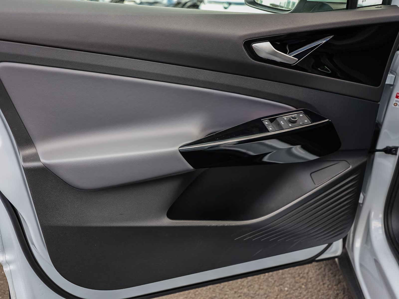 Volkswagen ID.4 Pure Performance, Navi, LED, App-Connect, Standklimatisierung