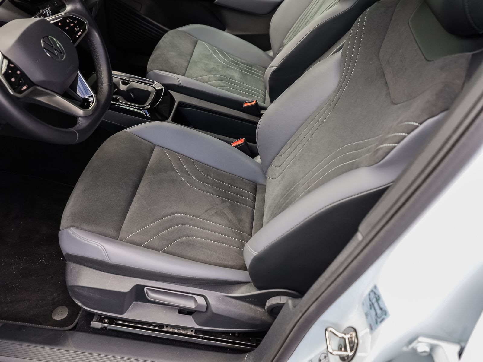 Volkswagen ID.4 Pure Performance, Navi, LED, App-Connect, Standklimatisierung