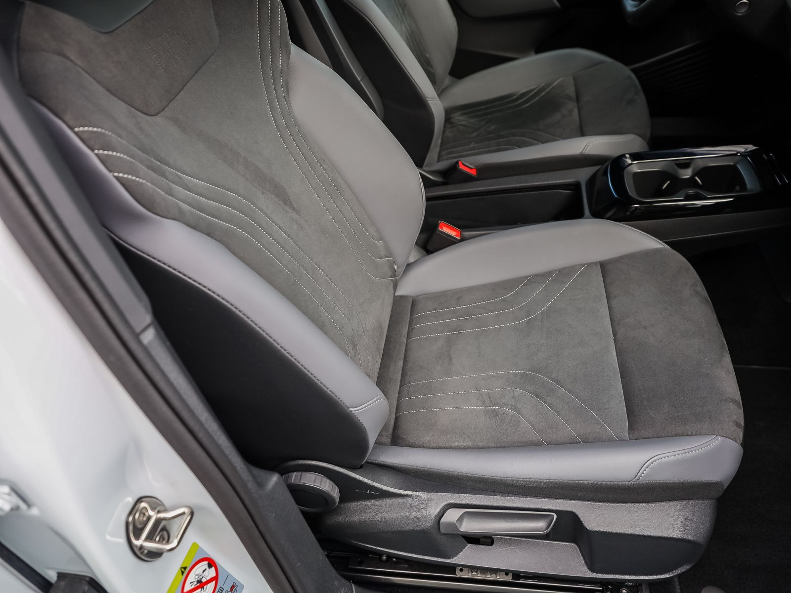 Volkswagen ID.4 Pure Performance, Navi, LED, App-Connect, Standklimatisierung