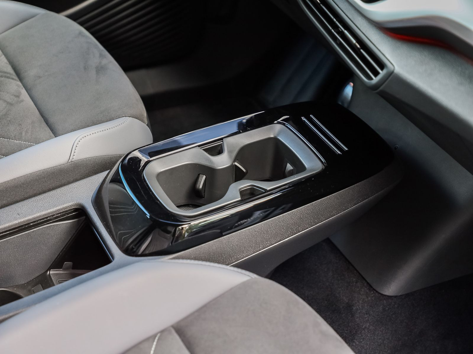 Volkswagen ID.4 Pure Performance, Navi, LED, App-Connect, Standklimatisierung