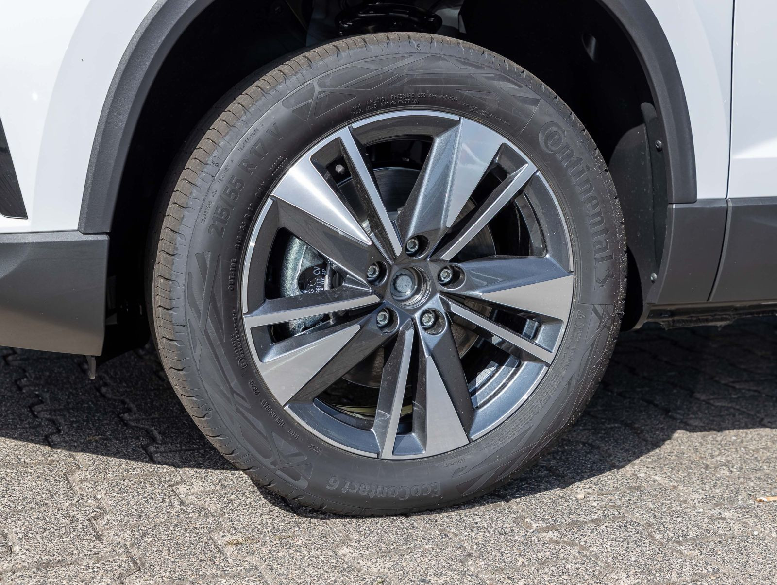 Skoda Karoq Tour 2,0 TDI 110 kW 7-Gang-DSG