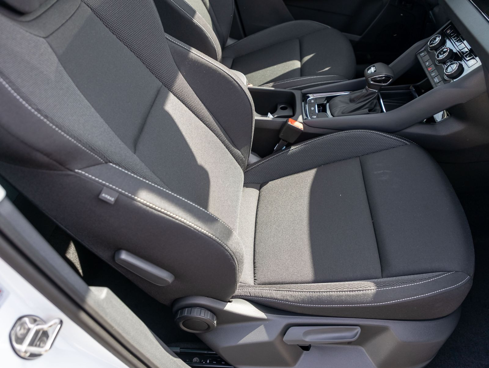 Skoda Karoq Tour 2,0 TDI 110 kW 7-Gang-DSG