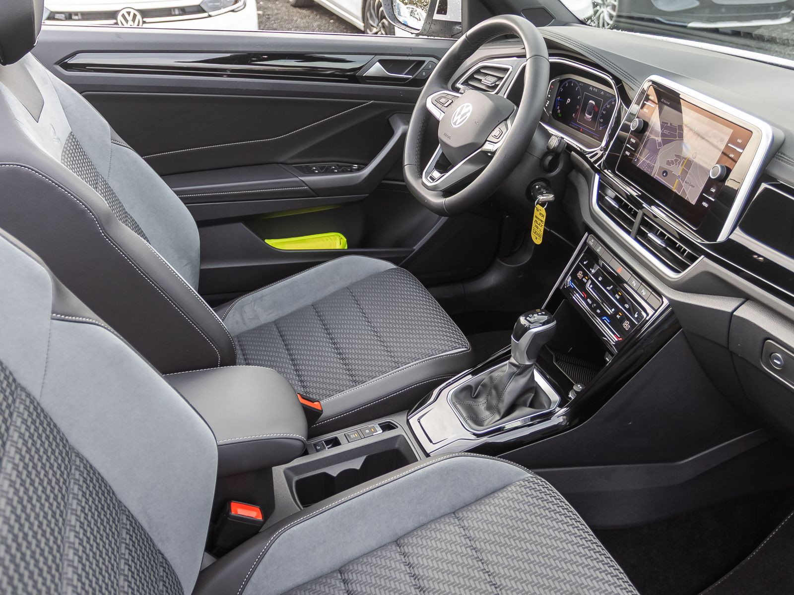 Volkswagen T-Roc Cabriolet R-Line 1.5TSI Matrix ACC EPH AHK