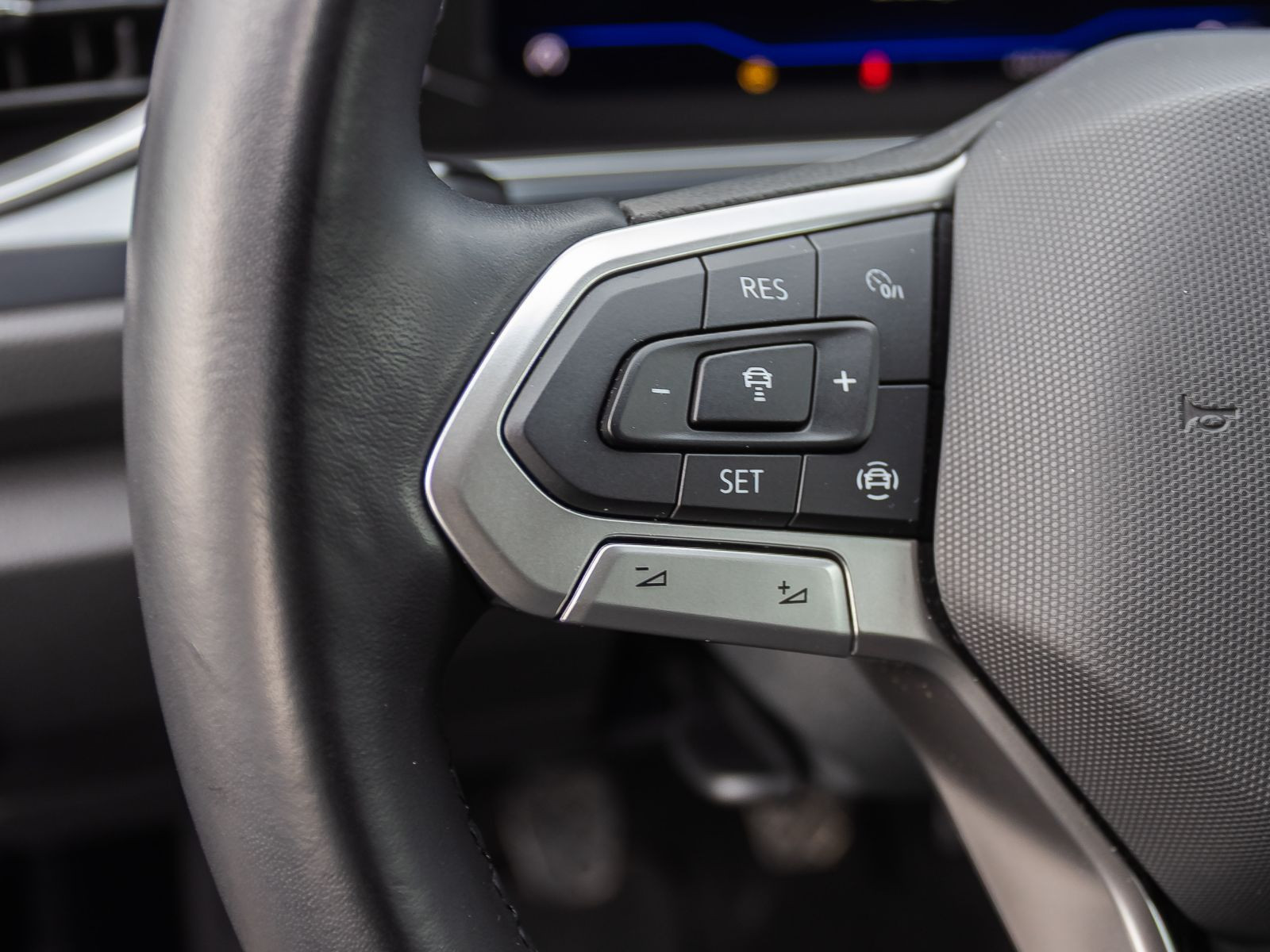 Volkswagen T-Roc Style 1.0TSI Navi LED ACC EPH CarPlay DAB