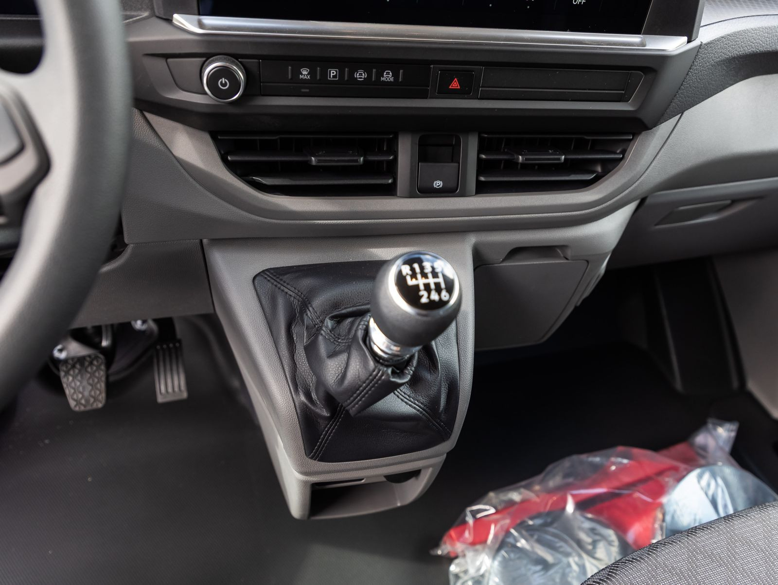 Volkswagen T7 Transporter Kasten 2.0 TDI KR Klima | AHK